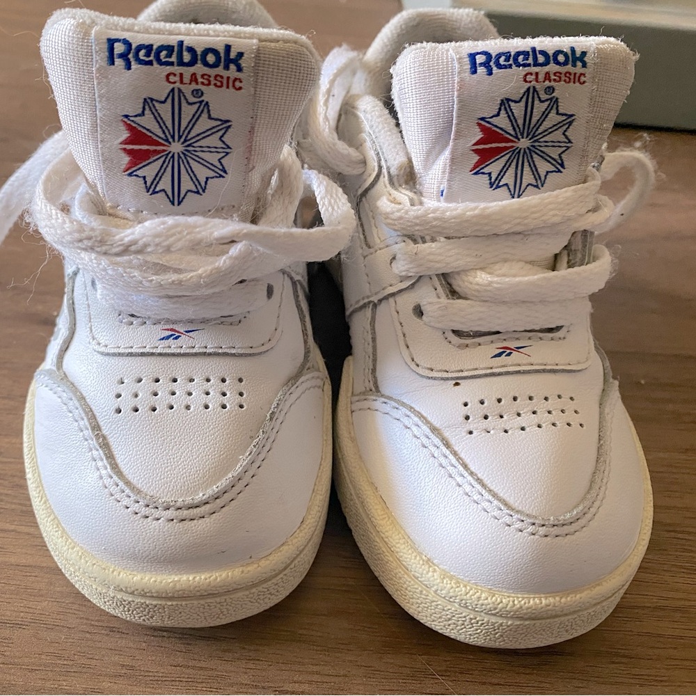Reebok White Sneakers with Classic Retro Style